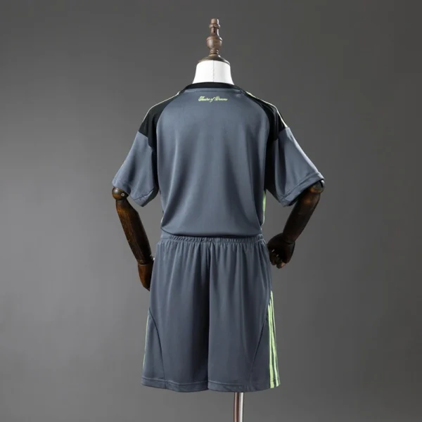 Manchester United 25/26 Goalkeeper Full Kids Kit Jersey