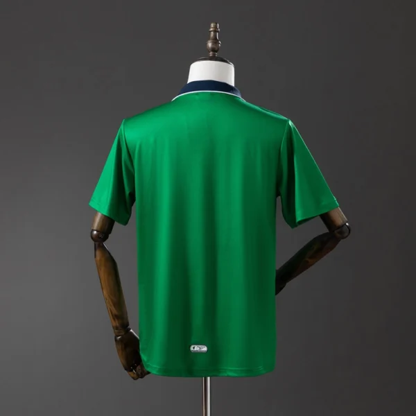 Liverpool 99/00 Away Retro Jersey