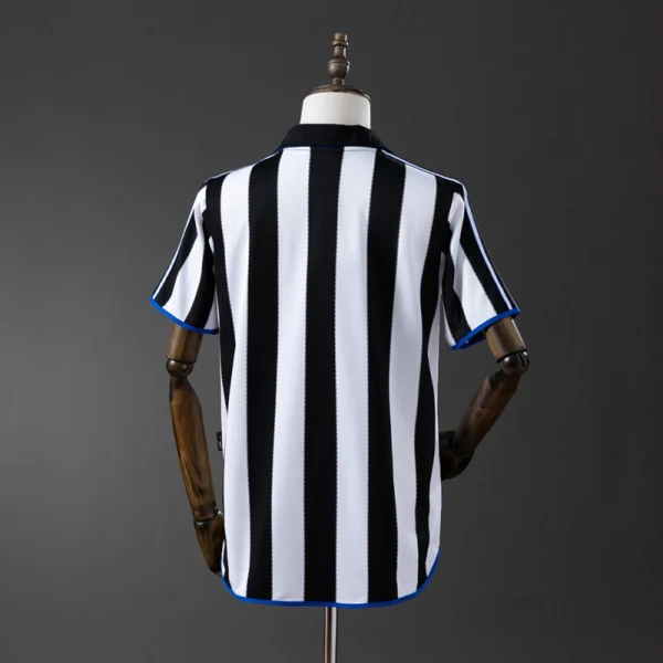 Newcastle United 99/00 Home Retro Jersey