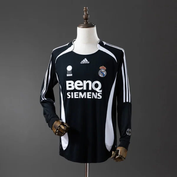 resize,m_lfit,h_800,w_800 Real Madrid 2006/07 Retro Black Third Kit – Classic Edition