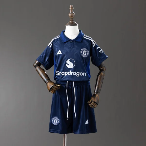 Manchester United 24/25 Away Full Kids Kit Jersey