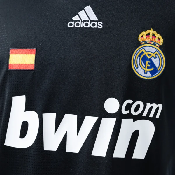 resize,m_lfit,h_800,w_800 (2) Real Madrid 2008/09 Third Black Retro Kit – Classic Edition