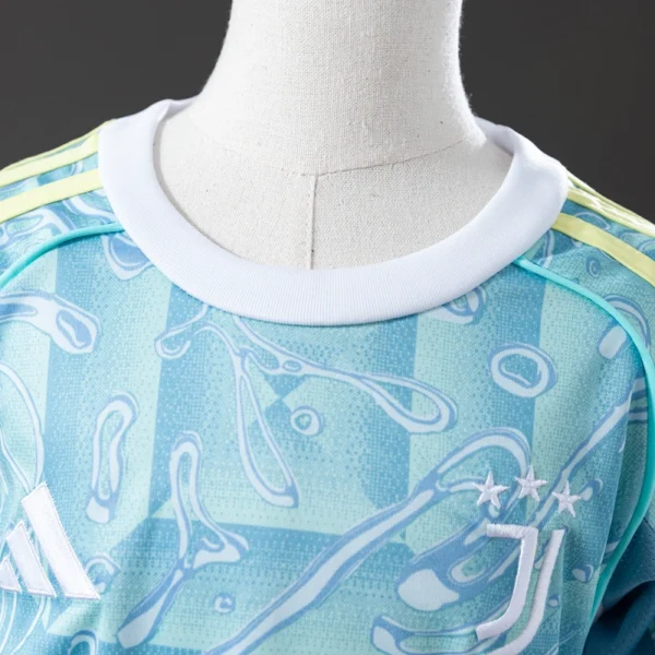 Juventus 25/26 Away Full Kids Kit Jersey