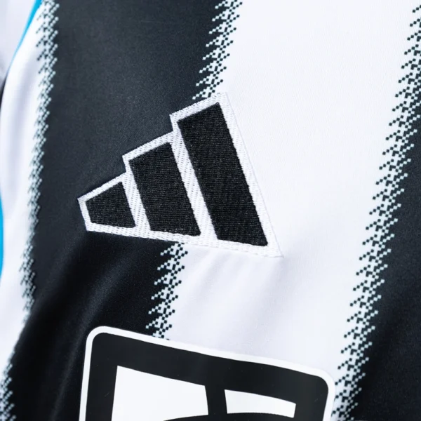 Newcastle United 25/26 Home Jersey