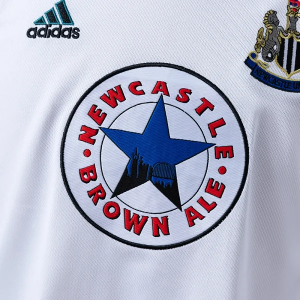 Newcastle United 99/00 Away Retro Jersey