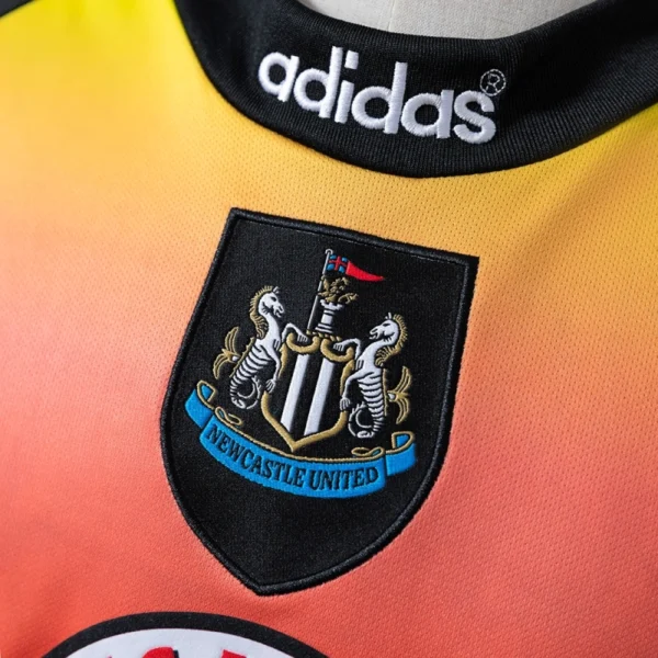 Newcastle United 96/97 Goalkeeper Long Sleeve Retro Jersey