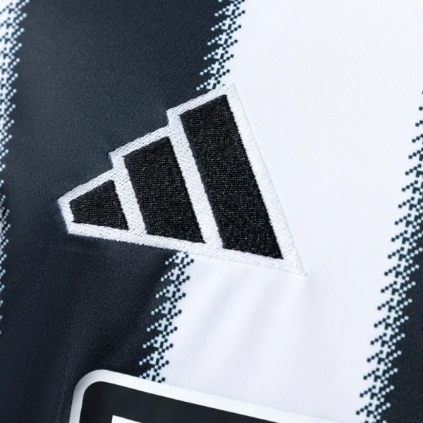 Newcastle United 25/26 Home Long Sleeve Jersey