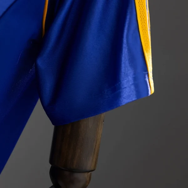 Newcastle United 98/99 Away Retro Jersey