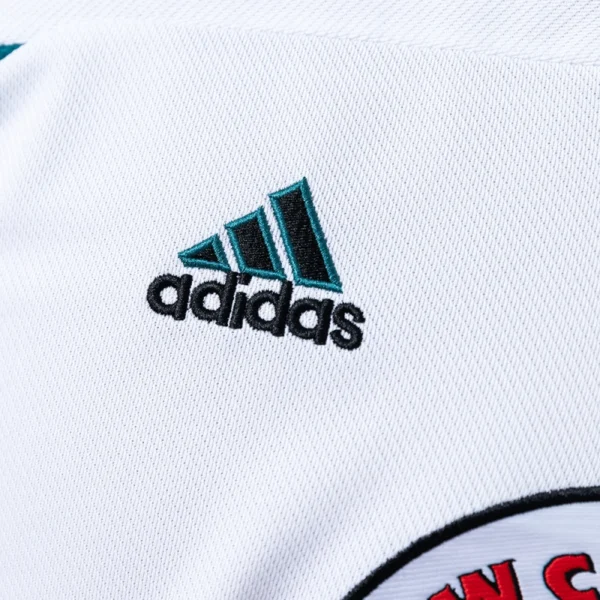 Newcastle United 99/00 Away Retro Jersey
