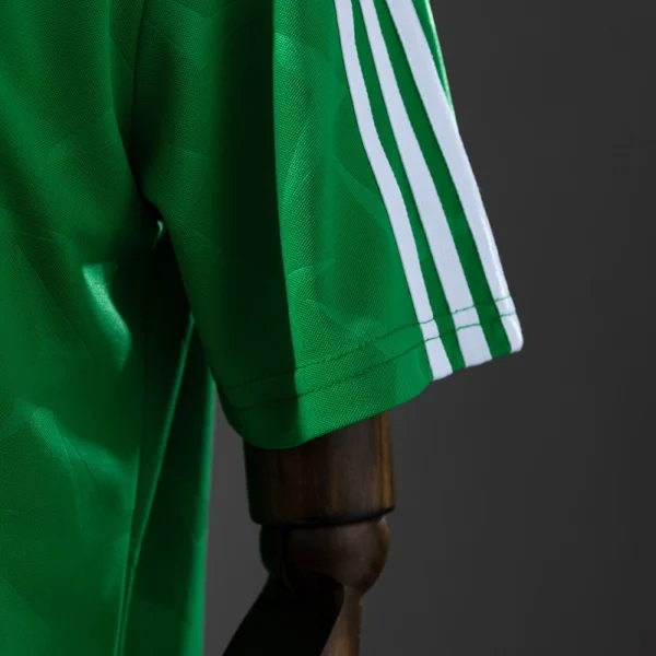 resize,m_lfit,h_800,w_800 (6) Ireland Home 1990/1991 Retro