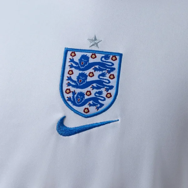 resize,m_lfit,h_800,w_800 (7) England Away 2022 Retro
