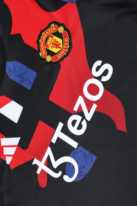 Manchester United 2025/26 Adult Short Sleeve Training Kit – Official Style Edition