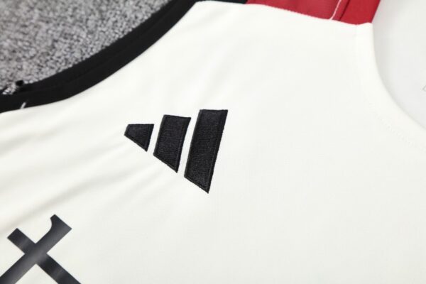 Manchester United 2025/26 White Training Vest – Official Style Sleeveless Kit