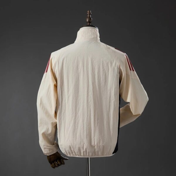 Liverpool 2025/26 Windbreaker Jacket – Official Style Training Outerwear