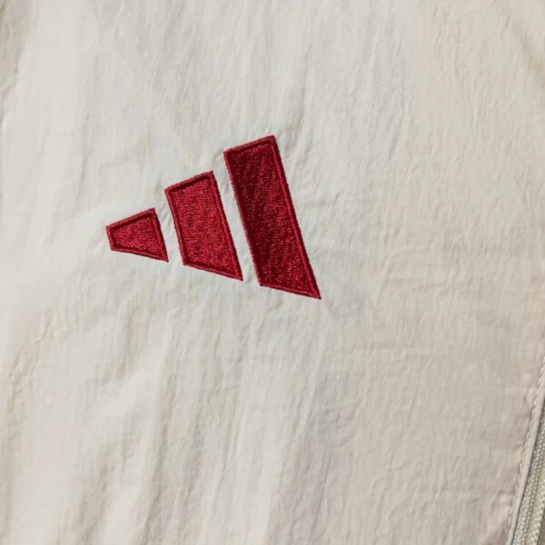 Liverpool 2025/26 Windbreaker Jacket – Official Style Training Outerwear