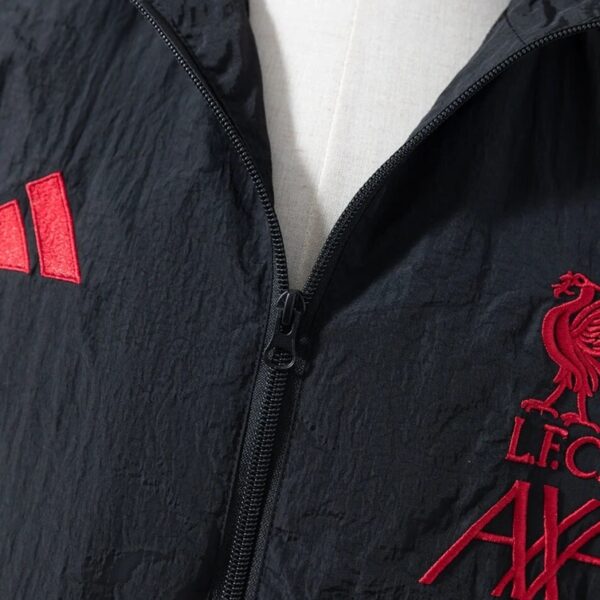 Liverpool 2025/26 Windbreaker Jacket Black – Official Style Training Outerwear