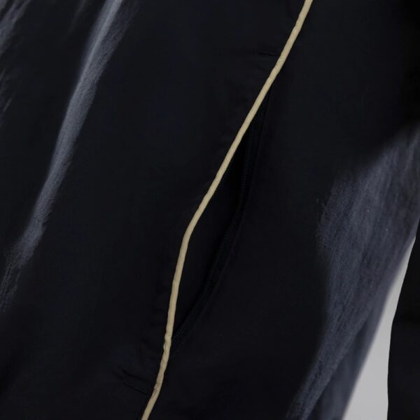 Liverpool 2025/26 Windbreaker Jacket Black – Official Style Training Outerwear