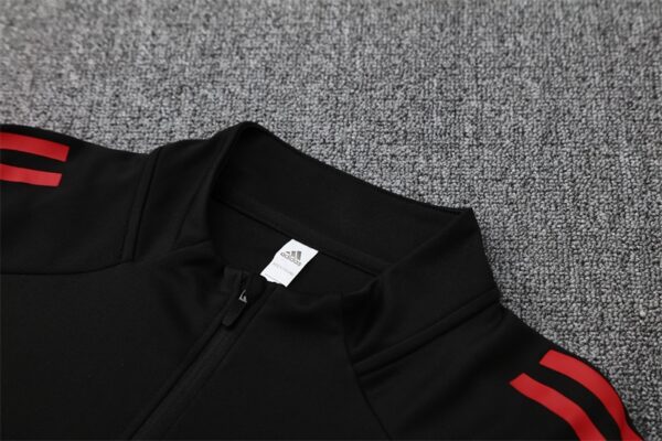 Liverpool 2025/26 Adult & Kids Black Training Tracksuit