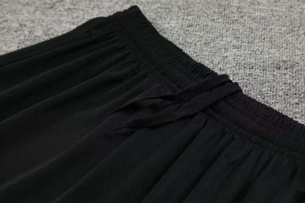 Liverpool 25/26 Training Vest Kit  – Sleeveless Football Training Top