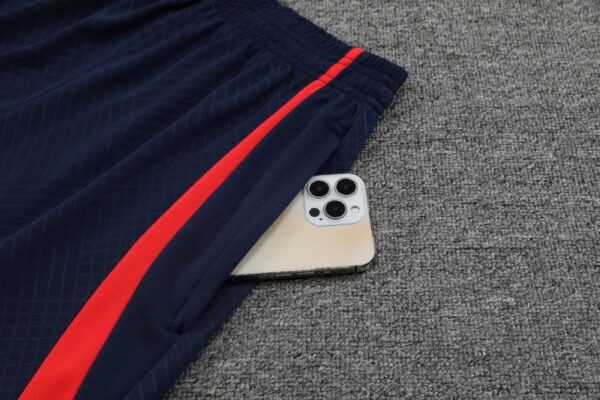 Liverpool 25/26 Training Vest Kit  – Sleeveless Football Training Top