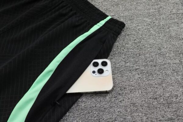 Liverpool 25/26 Training Vest Kit  – Sleeveless Football Training Top