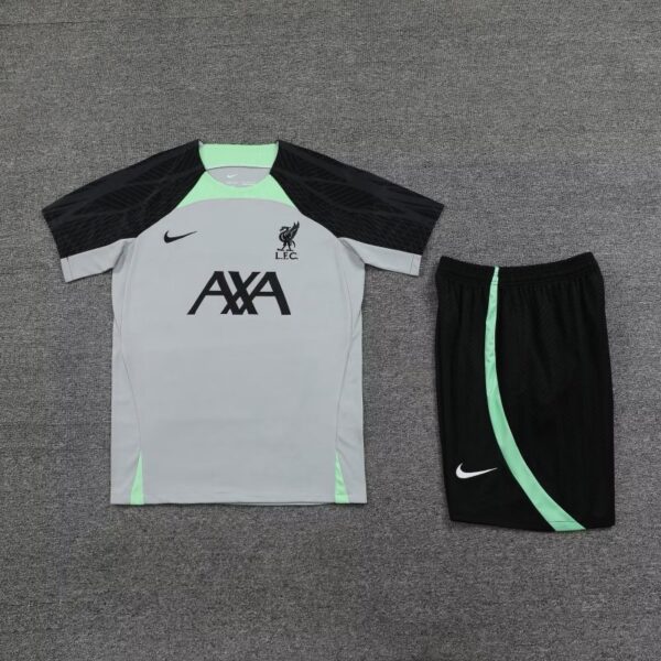 img_0404 Liverpool 2025/26 Short Sleeve Training Kit – Adult