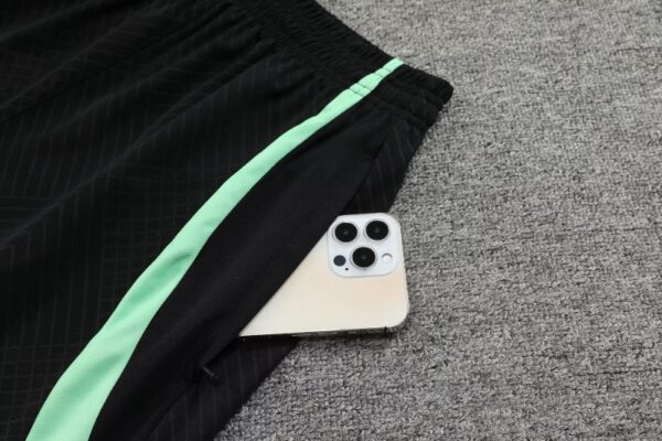 img_0407 Liverpool 2025/26 Short Sleeve Training Kit – Adult