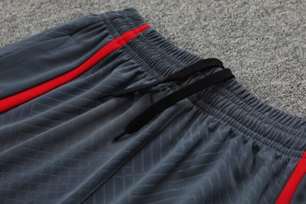 img_0412 Liverpool 2025/26 Short Sleeve Training Kit – Adult