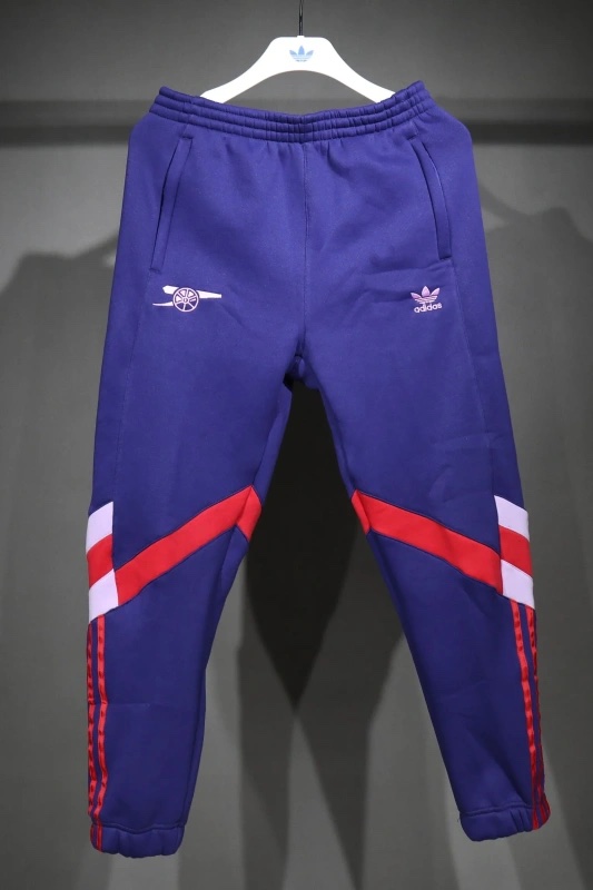 Arsenal 2025/26 Adult Varsity Training Hoodie Tracksuit – Premium Club Edition