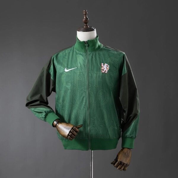 Chelsea 2025/26 Windbreaker Jacket – Lightweight Training Edition