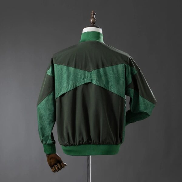 Chelsea 2025/26 Windbreaker Jacket – Lightweight Training Edition