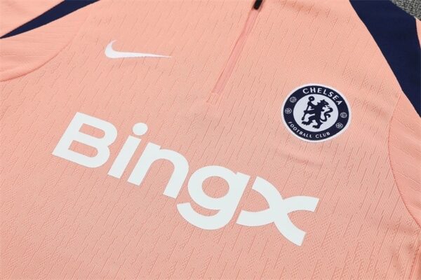 Chelsea 2025/26 Pink Player Training Tracksuit – Adult & Kids Sizes