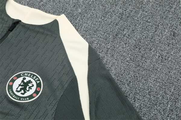 Chelsea 2025/26 Green Player Training Tracksuit – Adult & Kids Sizes