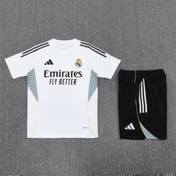 Real Madrid 2025/26 Short Sleeve Training Kit – Adult & Kids – Full Training Set