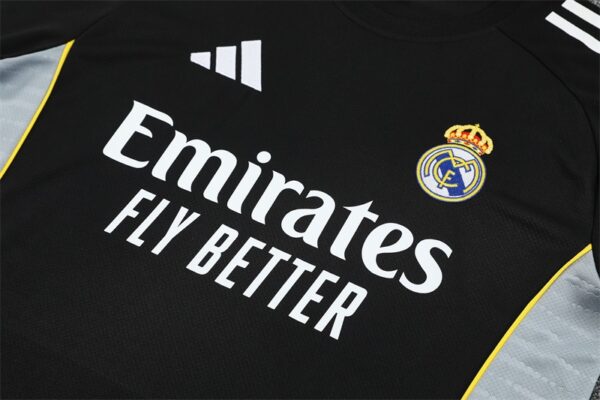 Real Madrid 2025/26 Short Sleeve Training Kit – Adult & Kids – Full Training Set Black
