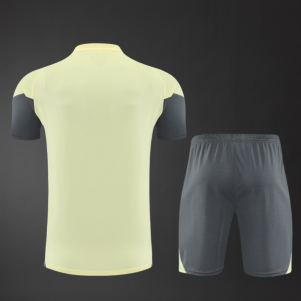 Real Madrid 2025/26 Short Sleeve Training Kit – Adult & Kids – Full Training Set Yellow