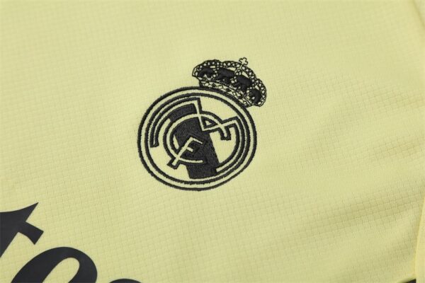 Real Madrid 2025/26 Short Sleeve Training Kit – Adult & Kids – Full Training Set Yellow