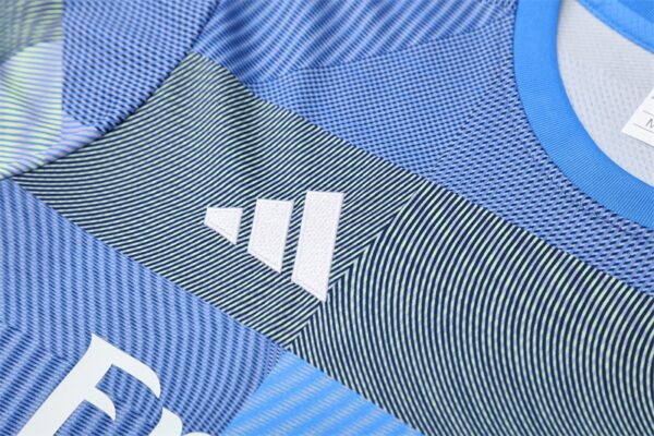 img_1949 Real Madrid 2025/26 Short Sleeve Training Kit – Adult & Kids – Full Training Set