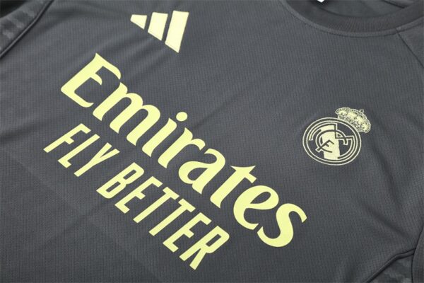 img_1958 Real Madrid 2025/26 Short Sleeve Training Kit – Adult & Kids – Full Training Set