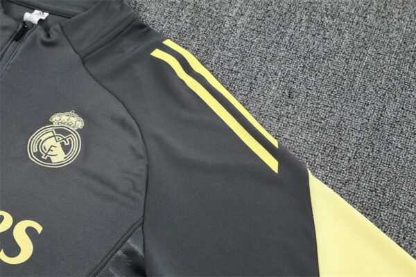 Real Madrid 2025/26 Training Tracksuit Kit – Adult & Kids – Full Training Set