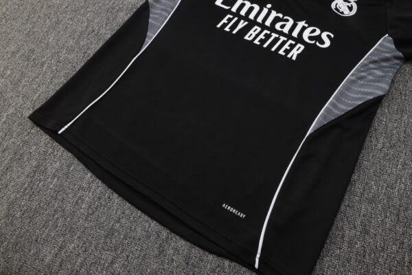 img_2020 Real Madrid 2025/26 Training Tracksuit Kit – Adult & Kids – Full Training Set Black