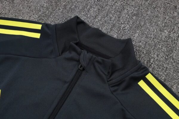 Real Madrid 2025/26 Training Tracksuit Kit – Adult & Kids – Full Training Set