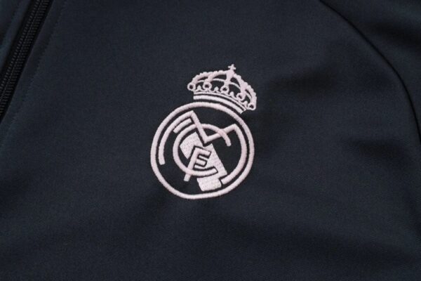 Real Madrid 2025/26 Training Tracksuit Kit – Adult & Kids