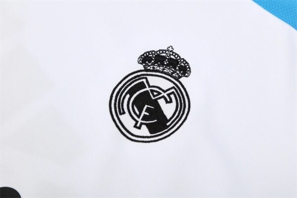 img_2226 Real Madrid Adult Retro Training Tracksuit Top – 2011/12