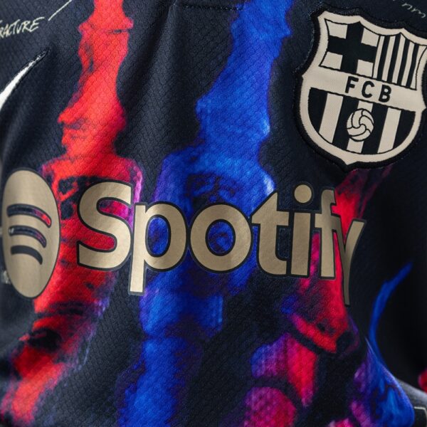 img_2842 Barcelona 2025/26 Kids Kit – Concept Edition Football Set