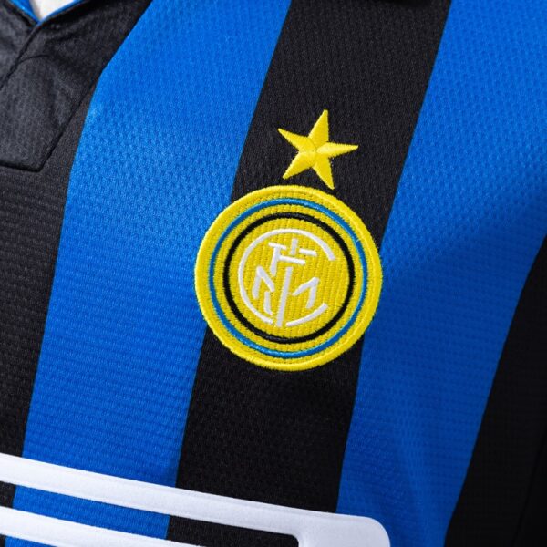 Inter Milan 1998/99 Home Jersey – Retro Classic Edition