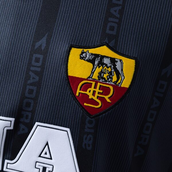 AS Roma 1999/00 Black Away Retro Jersey – Classic Serie A Edition