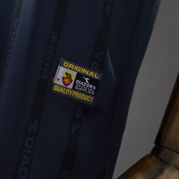AS Roma 1999/00 Black Away Retro Jersey – Classic Serie A Edition