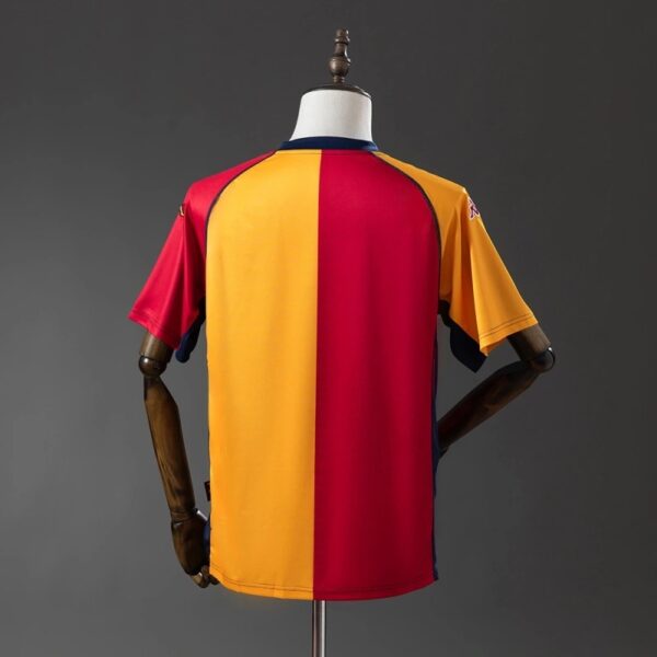 AS Roma 2001/02 Home Retro Jersey – Classic Scudetto Era Edition