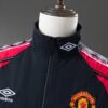 Manchester United Retro Windbreaker Jacket – Classic Vintage Edition